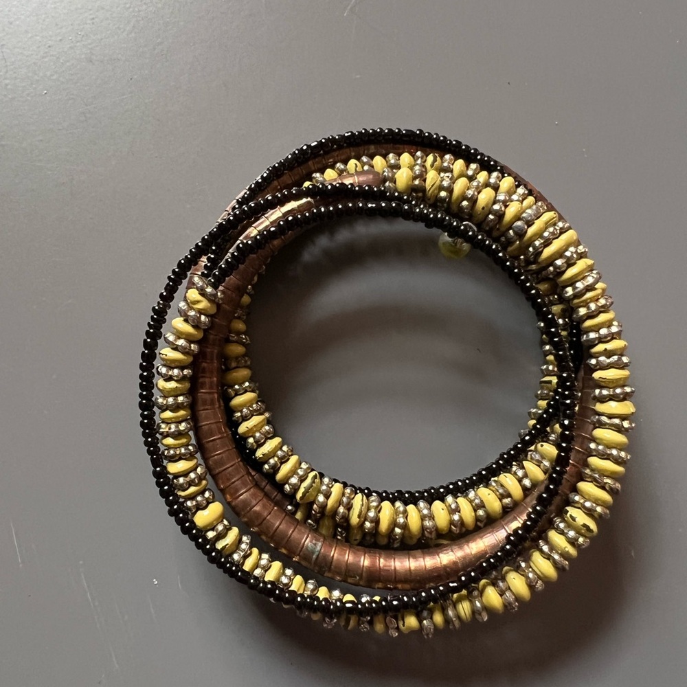 Elegant Beaded Bracelet - Brown and Yellow